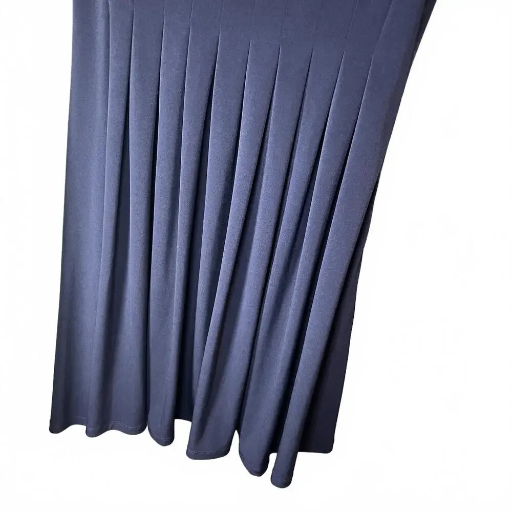 Brooks Brothers $349 Woman’s L Pleated Flare Dress Sleeveless poly/spandex blend - Picture 4 of 9